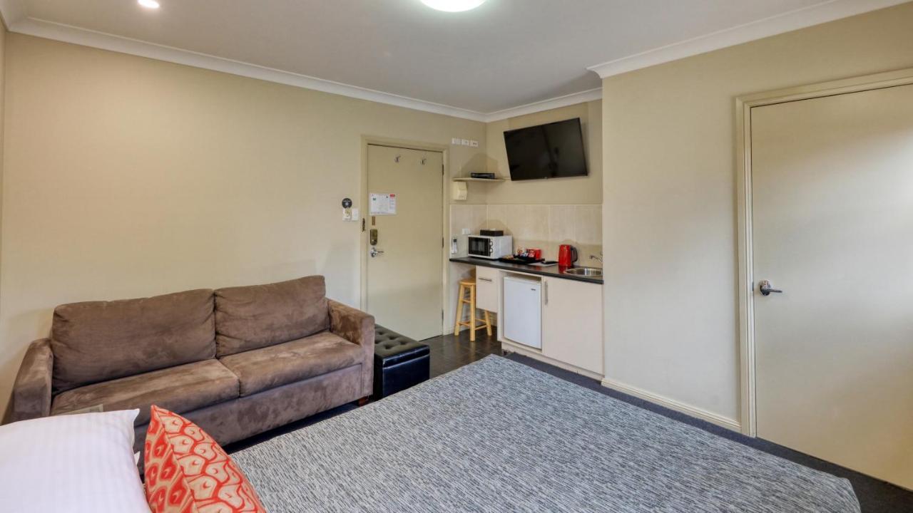 Prince Of Wales Hotel Gulgong Εξωτερικό φωτογραφία