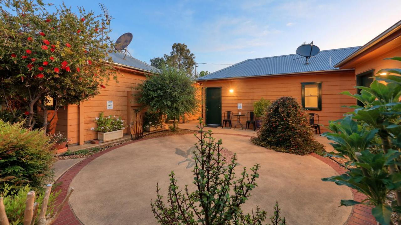 Prince Of Wales Hotel Gulgong Εξωτερικό φωτογραφία